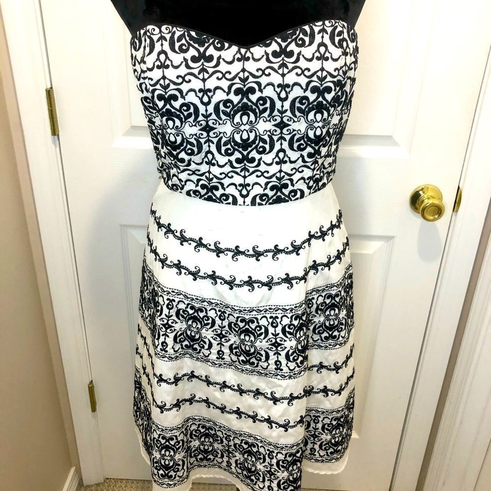 WHBM black white strapless belt sash dress size 6